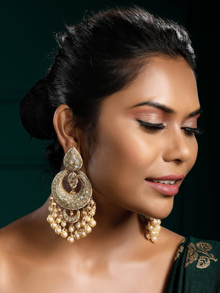 Fiza Kundan Pearl Chandbali