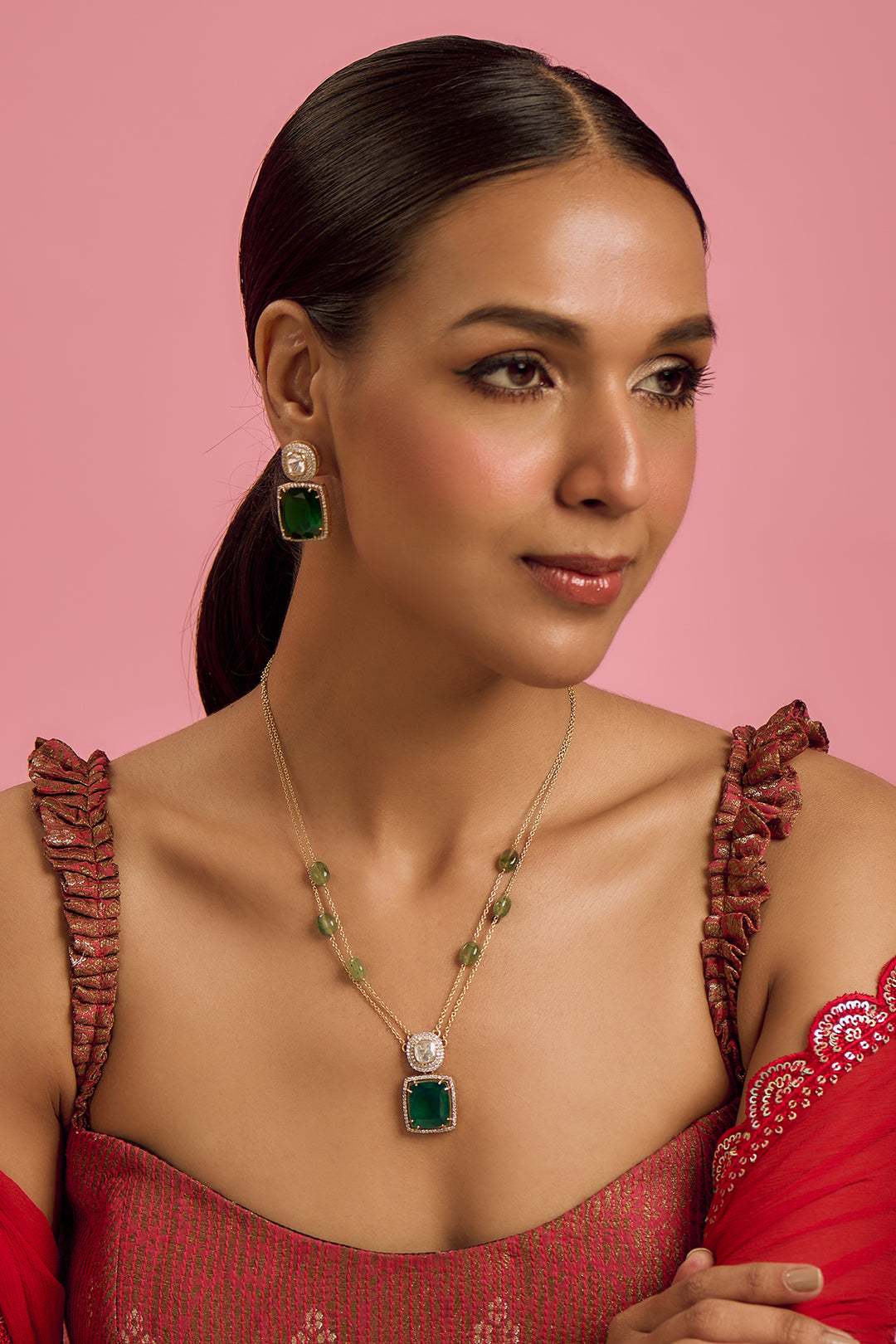 Naira Pendant Set